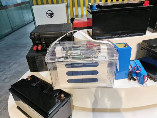 G TECH 12.8V 100Ah LiFePO4 배터리, 6000 회전 수명 및 태양 에너지 저장용 투명한 하우징